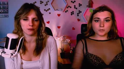 casey_meow_ online show from 10-15-25, 08:36