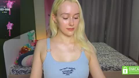 Snapshot of caseylabow chatting on 05-14-26, 06:53 My name is Casey... Nice to meet you I will be happy to have funthumbs up please its important online show from 05-14-26, 06:53