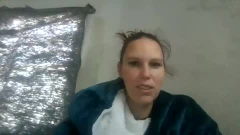 Snapshot of cashcoupllle chatting on 12-08-24, 06:17 Cash Couple online show from 12-08-24, 06:17