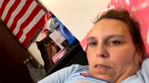 Snapshot of cashcoupllle chatting on 10-26-25, 01:33 Cash Couple online show from 10-26-25, 01:33