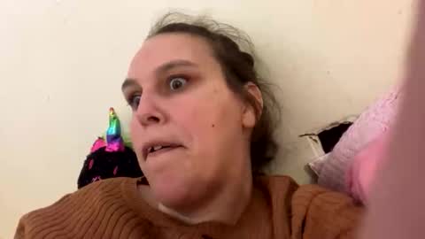 Snapshot of cashcoupllle chatting on 04-19-26, 08:44 Cash Couple online show from 04-19-26, 08:44
