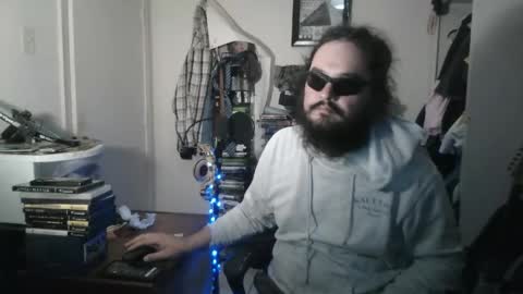 Snapshot of cashdroid chatting on 10-24-25, 02:41 Smashdroid online show from 10-24-25, 02:41