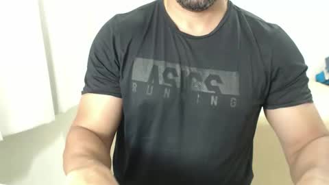 Snapshot of cashmastermuscle77 chatting on 12-15-25, 11:20 cashmastermuscle77 online show from 12-15-25, 11:20