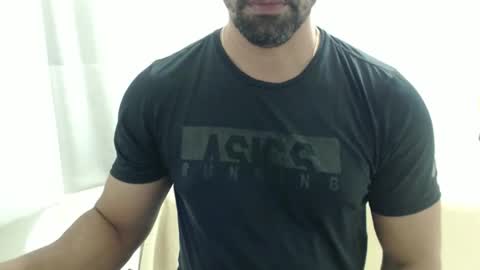 Snapshot of cashmastermuscle77 chatting on 01-06-26, 10:12 cashmastermuscle77 online show from 01-06-26, 10:12