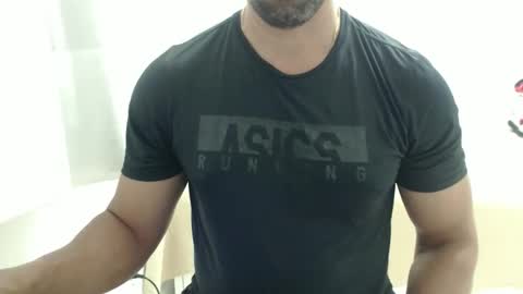 Snapshot of cashmastermuscle77 chatting on 01-16-26, 01:53 cashmastermuscle77 online show from 01-16-26, 01:53