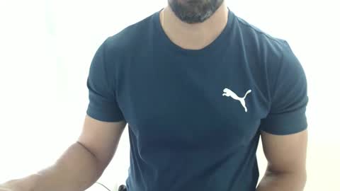 Snapshot of cashmastermuscle77 chatting on 02-04-26, 11:05 cashmastermuscle77 online show from 02-04-26, 11:05