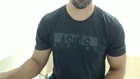 Snapshot of cashmastermuscle77 chatting on 02-10-26, 10:25 cashmastermuscle77 online show from 02-10-26, 10:25