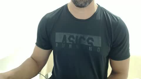 Snapshot of cashmastermuscle77 chatting on 02-12-26, 01:11 cashmastermuscle77 online show from 02-12-26, 01:11