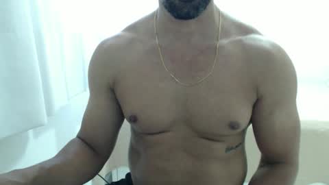 Snapshot of cashmastermuscle77 chatting on 02-12-26, 03:29 cashmastermuscle77 online show from 02-12-26, 03:29