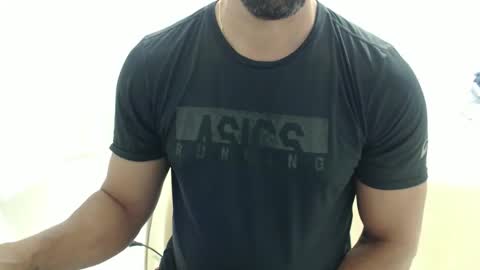 Snapshot of cashmastermuscle77 chatting on 02-17-26, 10:01 cashmastermuscle77 online show from 02-17-26, 10:01