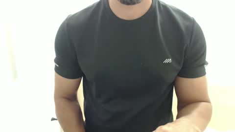 Snapshot of cashmastermuscle77 chatting on 03-09-26, 10:30 cashmastermuscle77 online show from 03-09-26, 10:30