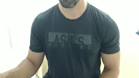 Snapshot of cashmastermuscle77 chatting on 03-10-26, 11:15 cashmastermuscle77 online show from 03-10-26, 11:15