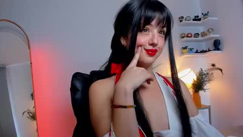 Cassie online show from 10-31-25, 04:19