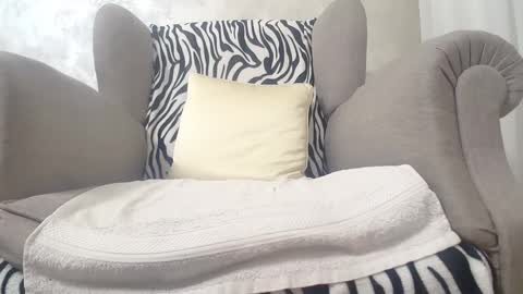 Snapshot of cassandra_joy chatting on 02-16-25, 06:54 Cassandra joy online show from 02-16-25, 06:54