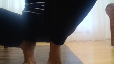 Snapshot of cassandra_joy chatting on 03-12-25, 08:08 Cassandra joy online show from 03-12-25, 08:08