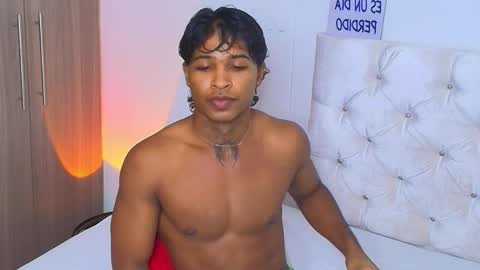 Snapshot of cassian_gold chatting on 06-08-26, 02:01 CASSIAN GOLD online show from 06-08-26, 02:01