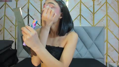 Snapshot of cassidy_14 chatting on 10-12-25, 07:35 Cassidy online show from 10-12-25, 07:35