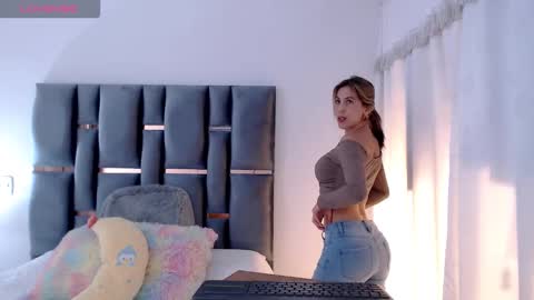 Susana independent model online show from 12-15-25, 07:07