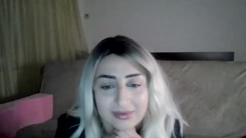 Snapshot of cassie_moonie chatting on 04-05-26, 07:22 Cassie online show from 04-05-26, 07:22