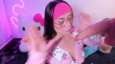 Snapshot of cassiebigass_ chatting on 03-04-26, 12:16 Bela igzaii9r online show from 03-04-26, 12:16