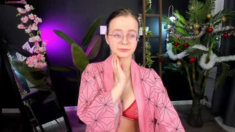 Snapshot of cassiecool chatting on 01-01-25, 08:47 assie online show from 01-01-25, 08:47