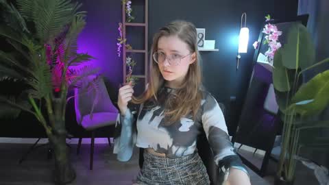 Snapshot of cassiecool chatting on 01-23-25, 11:36 assie online show from 01-23-25, 11:36