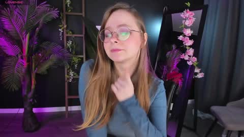 Snapshot of cassiecool chatting on 01-26-25, 08:45 assie online show from 01-26-25, 08:45