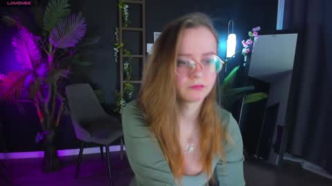 Snapshot of cassiecool chatting on 02-05-25, 08:46 assie online show from 02-05-25, 08:46