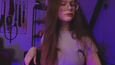 Snapshot of cassiecool chatting on 10-19-25, 12:17 assie online show from 10-19-25, 12:17