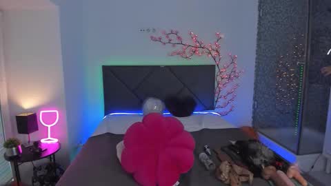 Snapshot of cassieevanss chatting on 11-11-25, 06:35 Cassie online show from 11-11-25, 06:35