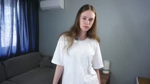 Snapshot of cassiehorridge chatting on 06-13-26, 06:11 Alice online show from 06-13-26, 06:11