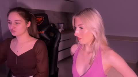 cassiekatherine_ online show from 11-20-25, 09:31