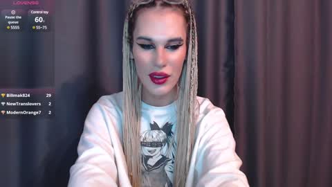 Snapshot of cassiemich chatting on 12-23-24, 06:58 Cassie online show from 12-23-24, 06:58