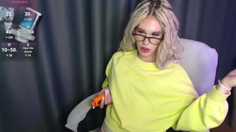 Snapshot of cassiemich chatting on 01-14-25, 07:53 Cassie online show from 01-14-25, 07:53