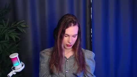 Snapshot of cassiemich chatting on 03-06-26, 12:01 Cassie online show from 03-06-26, 12:01