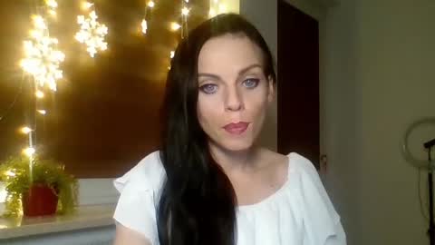 Snapshot of cassiexqueen chatting on 01-08-25, 09:23 Cassie online show from 01-08-25, 09:23