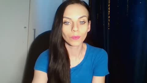 Snapshot of cassiexqueen chatting on 10-12-25, 06:23 Cassie online show from 10-12-25, 06:23