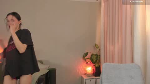  cassandra  online show from 12-15-24, 04:37