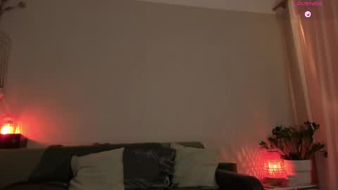  cassandra  online show from 02-13-25, 10:22