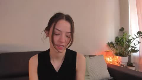  cassandra  online show from 10-10-25, 12:15