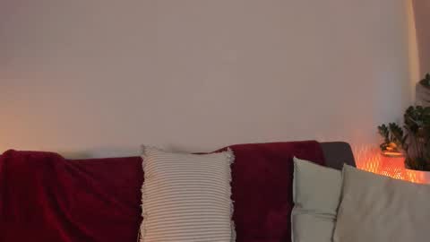  cassandra  online show from 10-27-25, 01:59