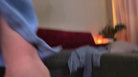  cassandra  online show from 11-19-25, 05:40