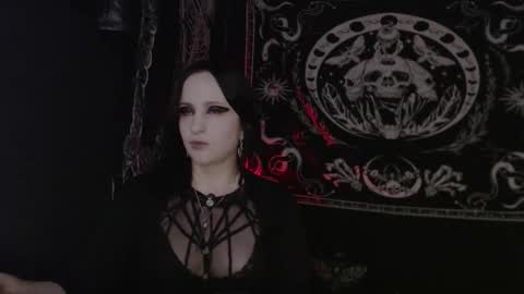 Snapshot of cassy_crimson chatting on 09-18-25, 04:31 Cassy online show from 09-18-25, 04:31