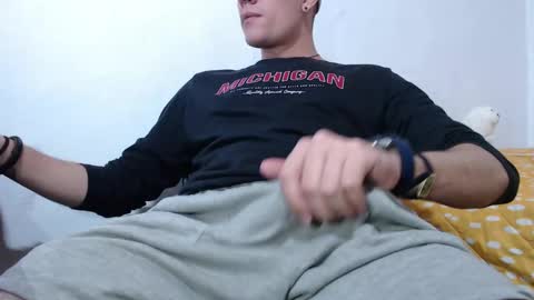 Juan online show from 03-08-25, 02:45