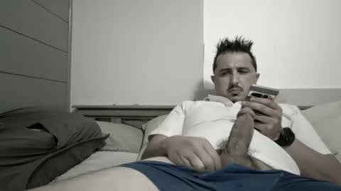 Snapshot of castortroyyyyy chatting on 12-29-24, 04:48 Castor troyyyyy online show from 12-29-24, 04:48