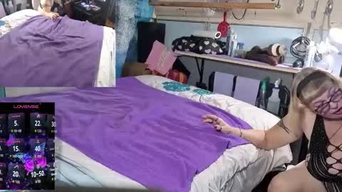 castrated julie online show from 11-29-25, 01:41