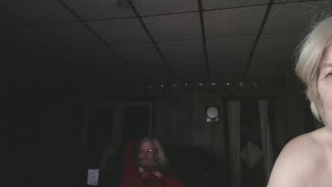 Snapshot of cat9paw chatting on 01-01-25, 04:07 cat online show from 01-01-25, 04:07