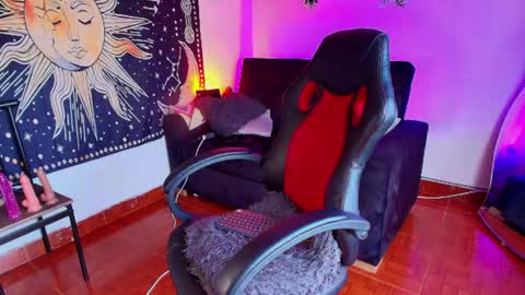 Karol  online show from 06-17-26, 10:10