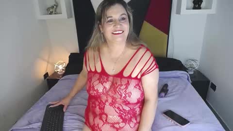 Snapshot of cat_wild chatting on 12-18-24, 09:29 Marce online show from 12-18-24, 09:29