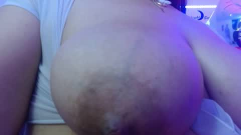 Snapshot of cata__gutierrez_ chatting on 02-11-25, 02:02 Cata online show from 02-11-25, 02:02